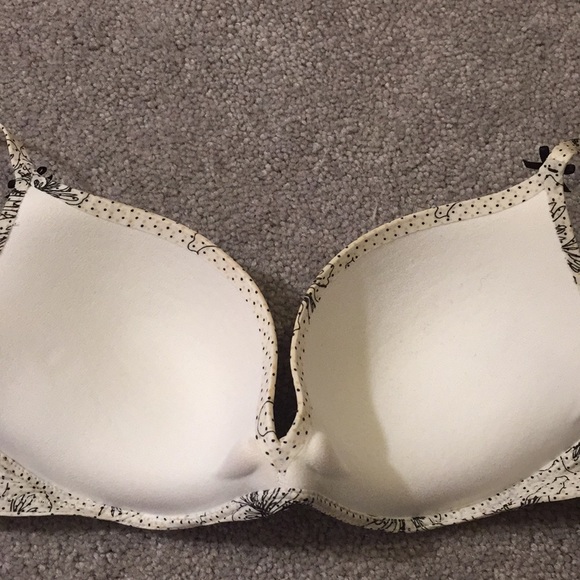Victoria's Secret Plunge Bra 36A - Picture 4 of 6
